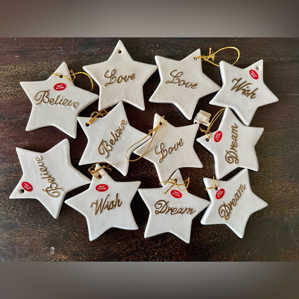 Macys White Star Holiday Ornaments Set  no damage been collecting then for yrs